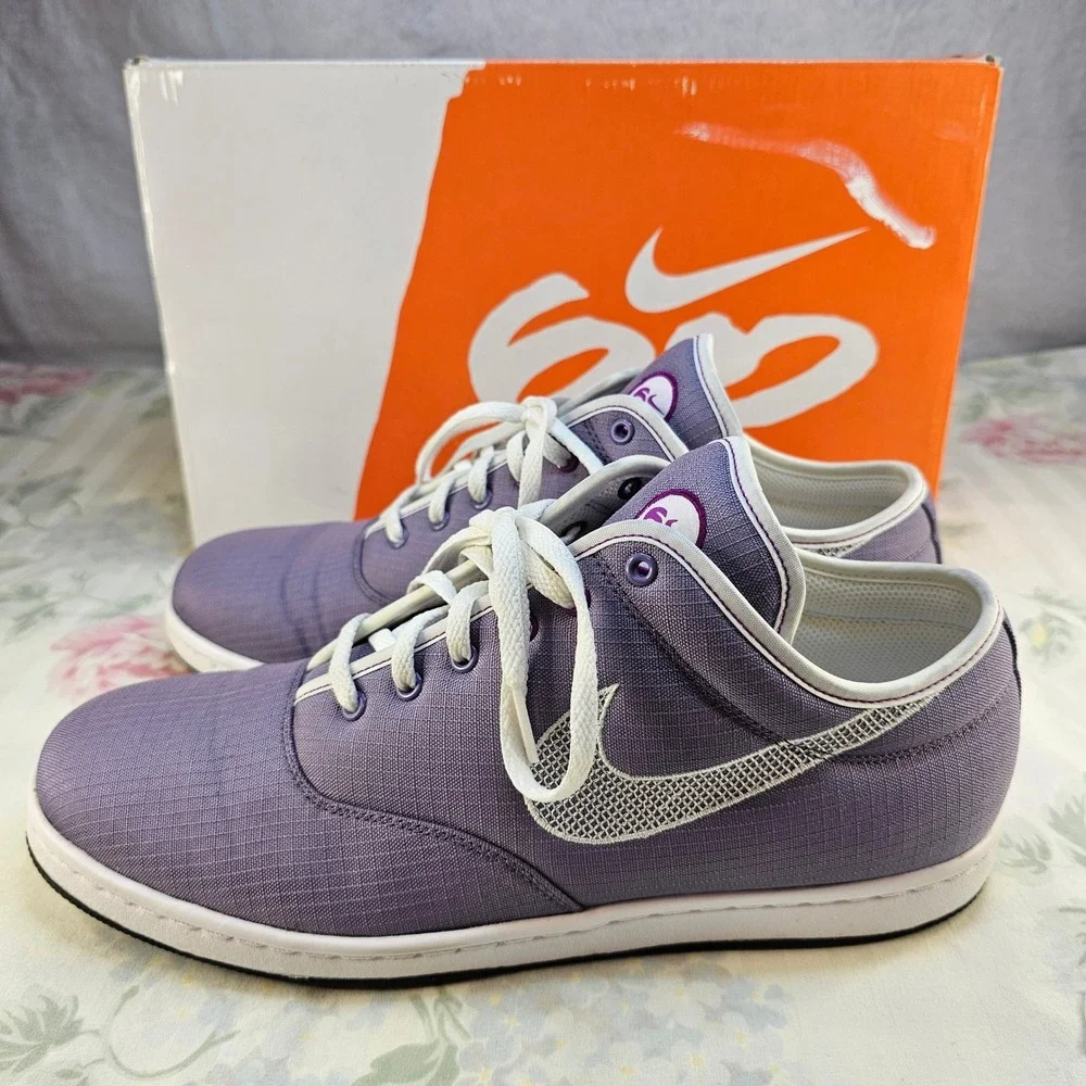 Rare Nike Air Isis Women's Purple White Canvas‎ Sneakers Size 11 Shoes